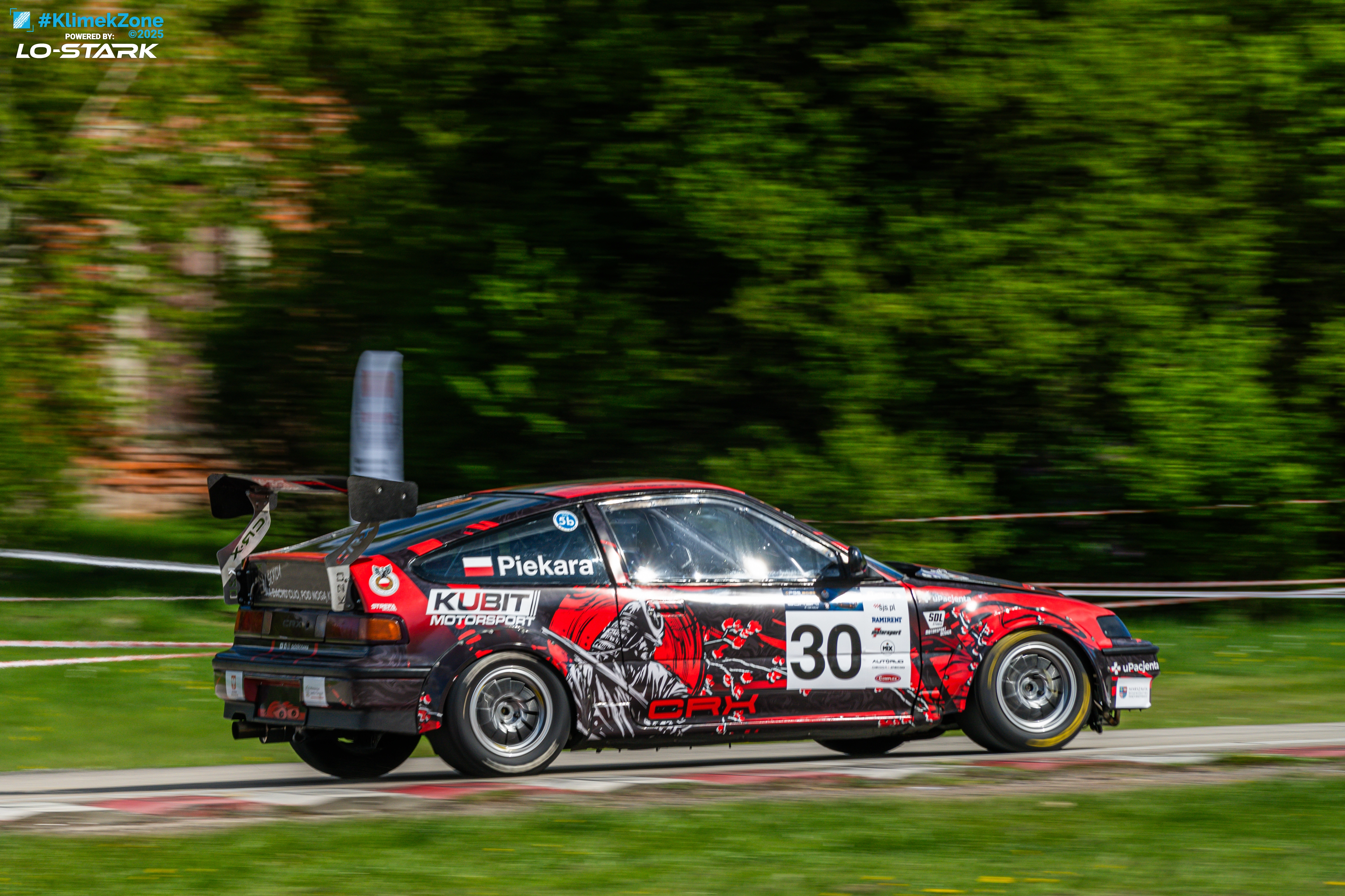 Karol Piekara w akcji podczas wyścigu górskiego